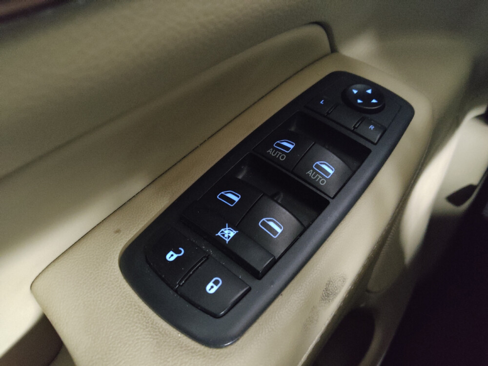 2020 Jeep Grand Cherokee in Marietta, GA 30062 - 18085919 27