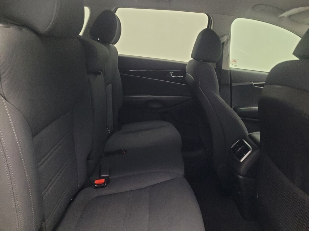 2018 Kia Sorento in Duluth, GA 30096 - 18085923 19