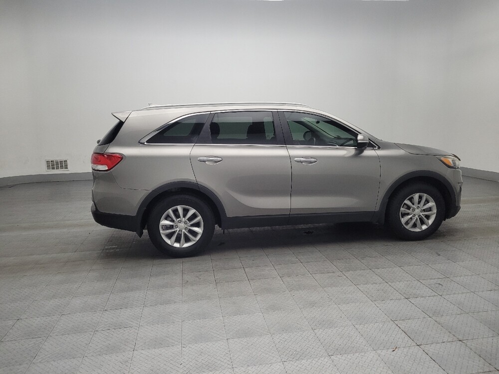 2018 Kia Sorento in Duluth, GA 30096 - 18085923 10