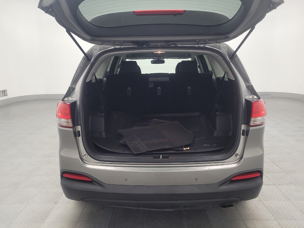 2018 Kia Sorento in Duluth, GA 30096 - 18085923 29