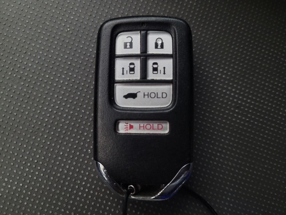 2017 Honda Odyssey in Union City, GA 30291 - 18085930 32