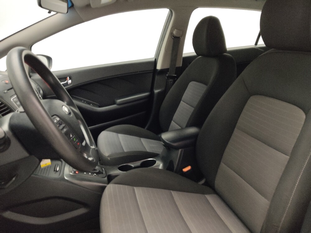 2016 Kia Forte in Union City, GA 30291 - 18085935 17