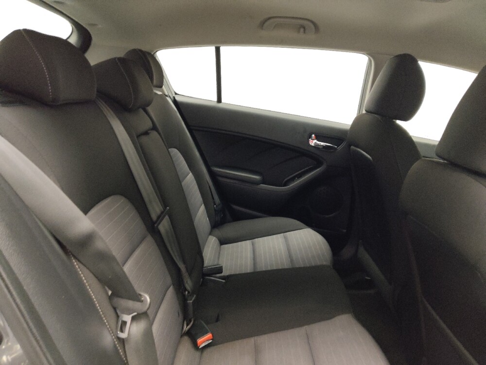 2016 Kia Forte in Union City, GA 30291 - 18085935 19