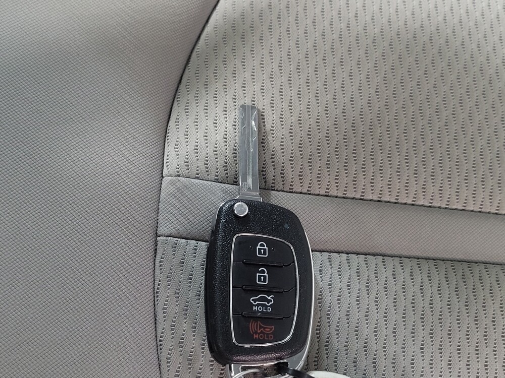 2018 Hyundai Sonata in Temple, TX 76502 - 18085946 32