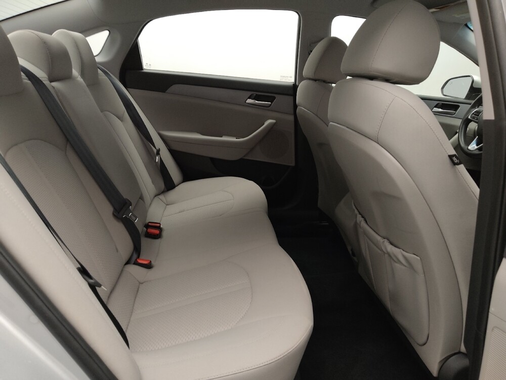 2018 Hyundai Sonata in Temple, TX 76502 - 18085946 19