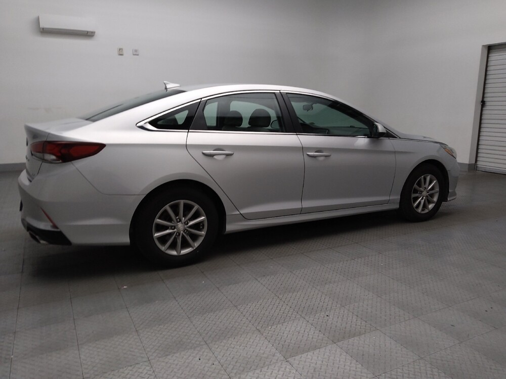 2018 Hyundai Sonata in Temple, TX 76502 - 18085946 10