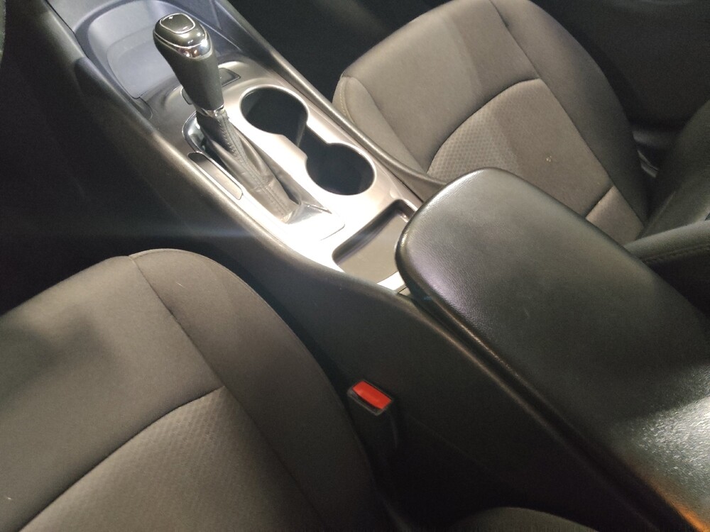2020 Chevrolet Malibu in Tyler, TX 75701 - 18085949 26