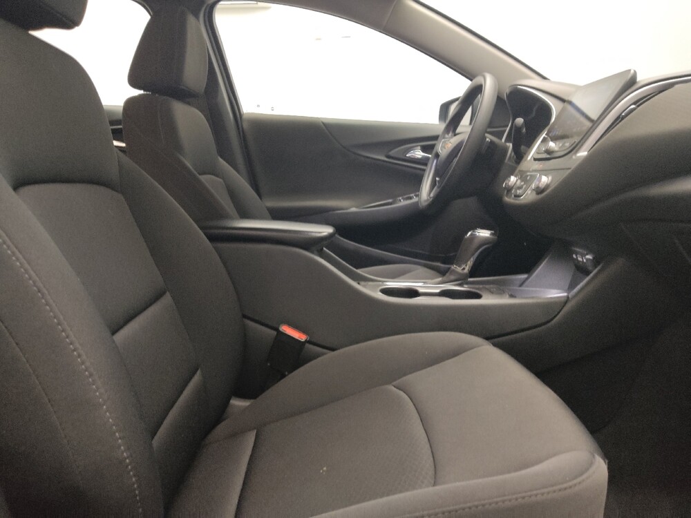2020 Chevrolet Malibu in Tyler, TX 75701 - 18085949 21