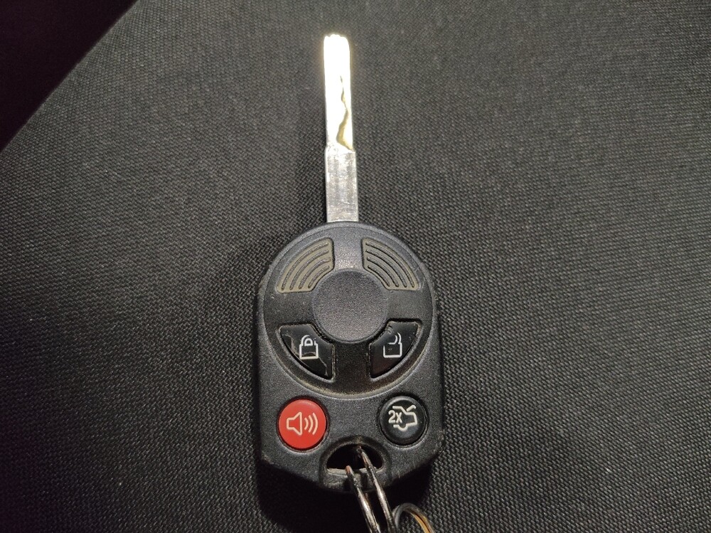 2018 Ford Focus in Lewisville, TX 75067 - 18085951 32