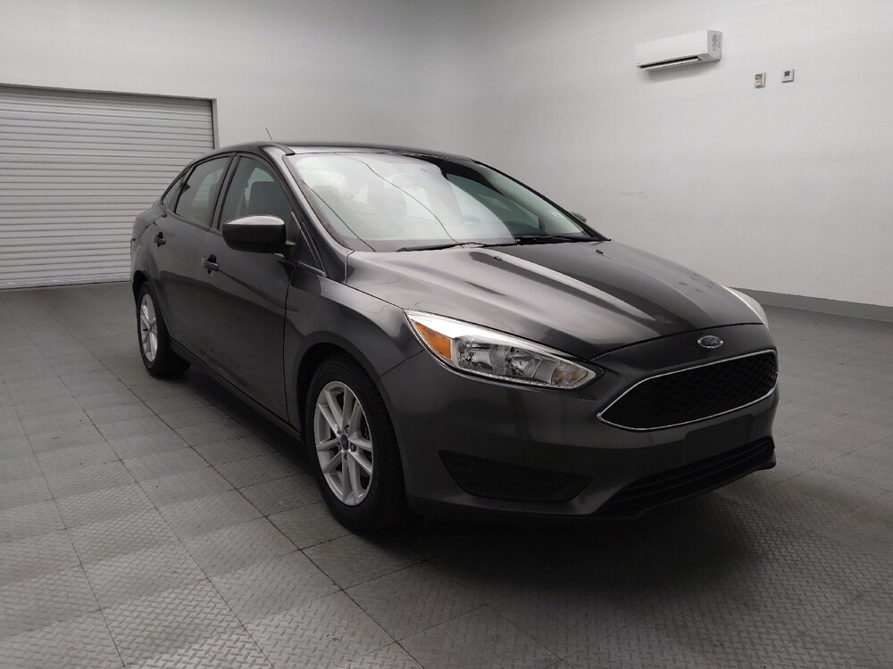2018 Ford Focus in Lewisville, TX 75067 - 18085951 13