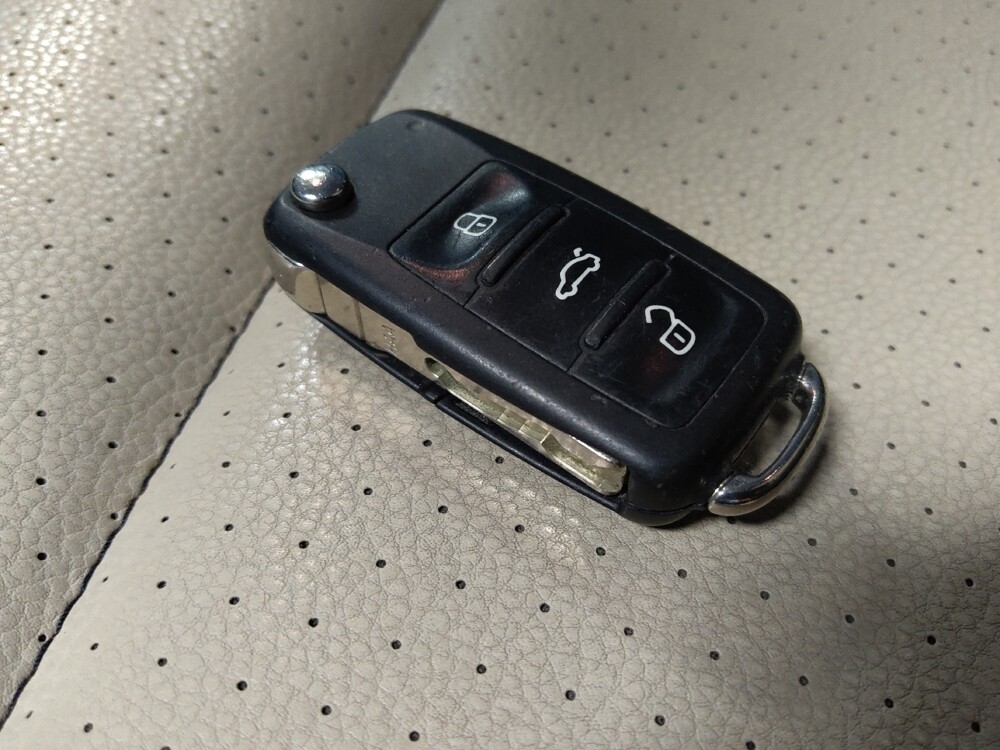 2016 Volkswagen Tiguan in Tucson, AZ 85705 - 18085968 32