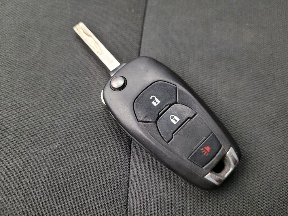 2019 Chevrolet Trax in Glendale, AZ 85301 - 18085969 32