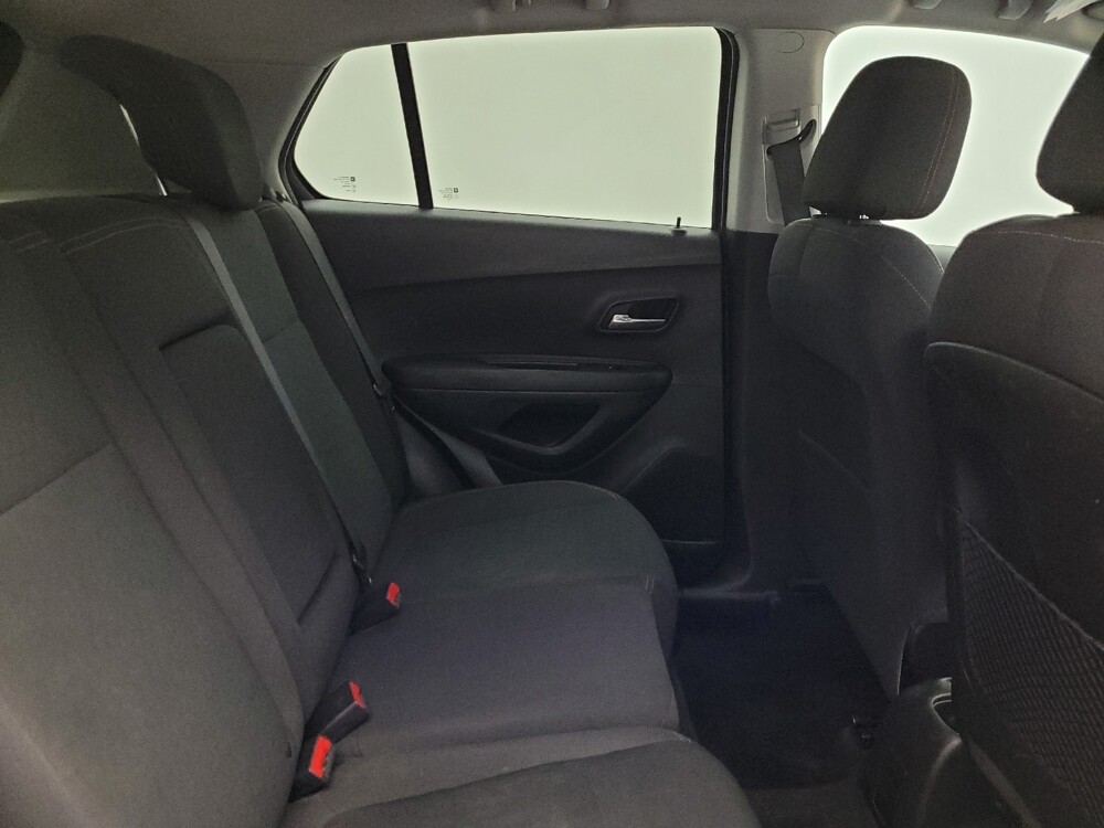 2019 Chevrolet Trax in Glendale, AZ 85301 - 18085969 19