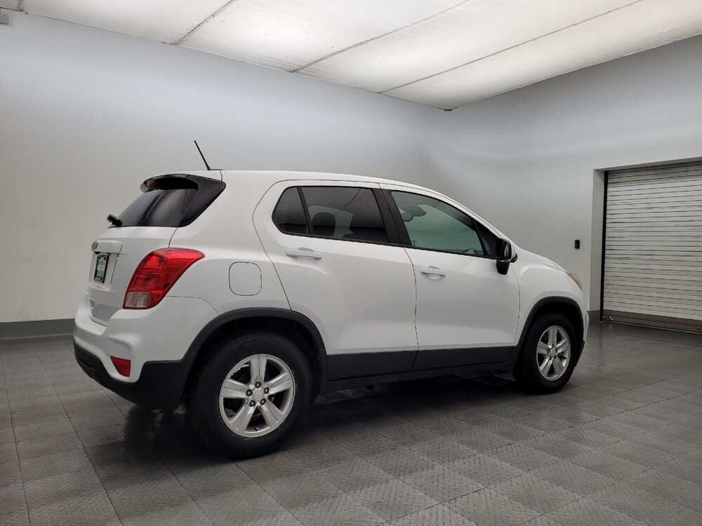 2019 Chevrolet Trax in Glendale, AZ 85301 - 18085969 10