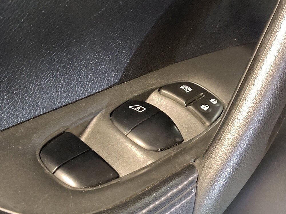 2018 Nissan Rogue Sport in Lakeland, FL 33815 - 18085972 27