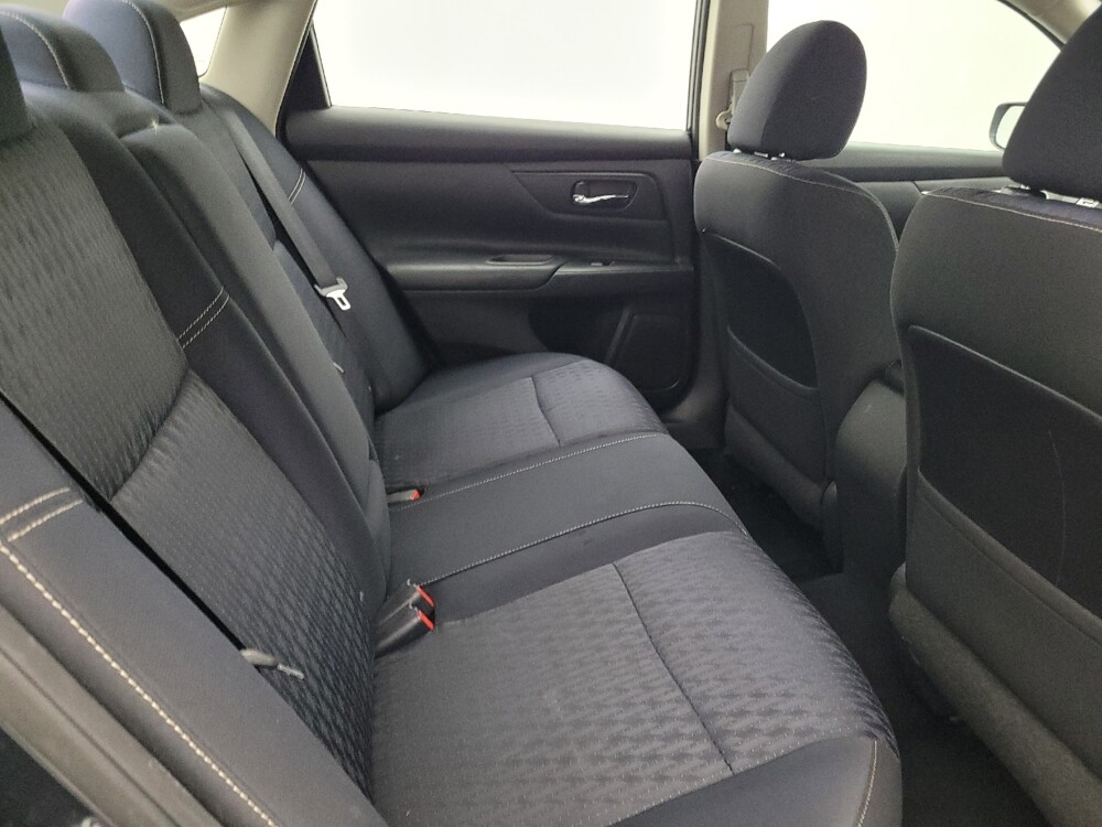 2017 Nissan Altima in Lakeland, FL 33815 - 18085974 19
