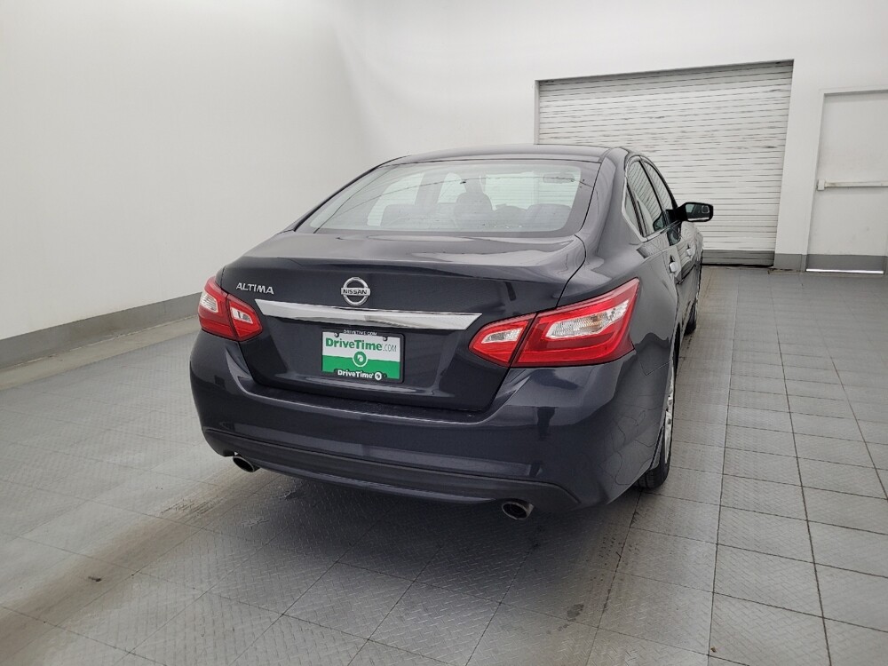 2017 Nissan Altima in Lakeland, FL 33815 - 18085974 7