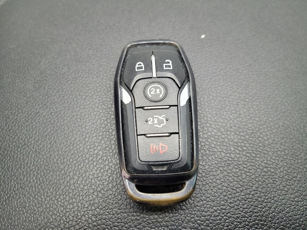 2016 Ford Explorer in Las Vegas, NV 89102 - 18085975 32