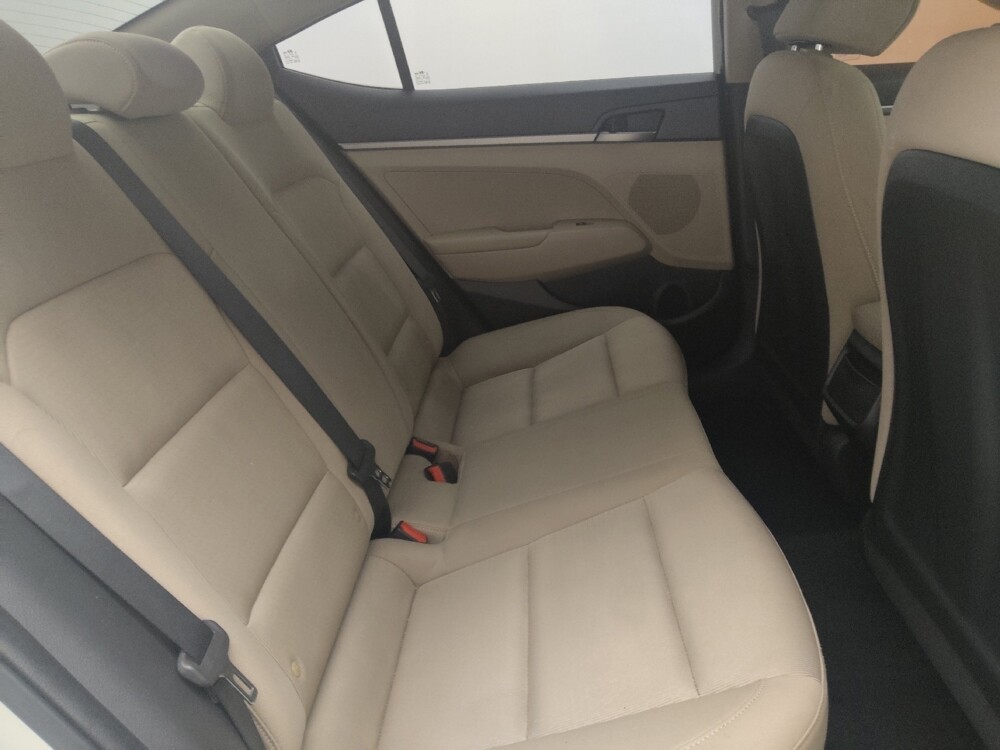 2017 Hyundai Elantra in Miami, FL 33157 - 18085976 19