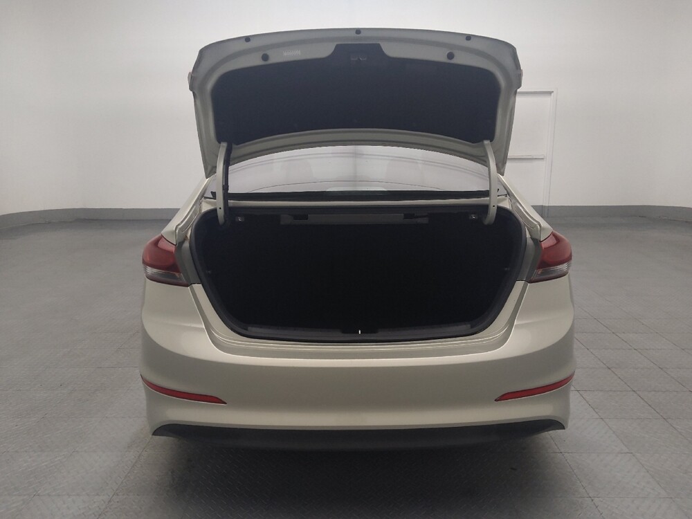 2017 Hyundai Elantra in Miami, FL 33157 - 18085976 29