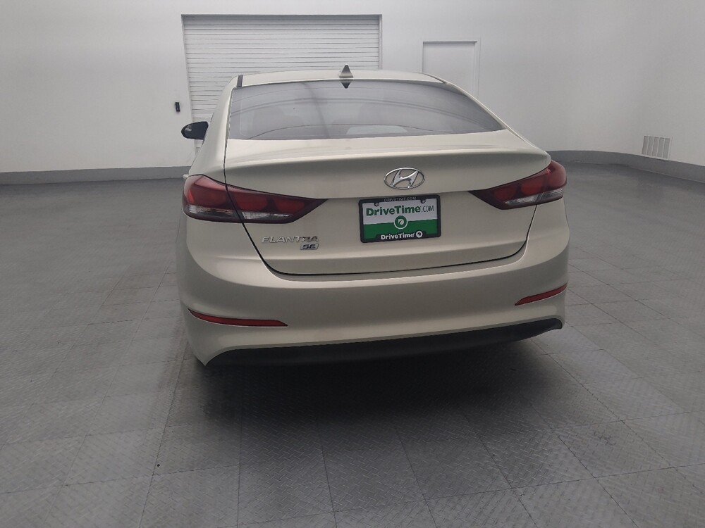 2017 Hyundai Elantra in Miami, FL 33157 - 18085976 6