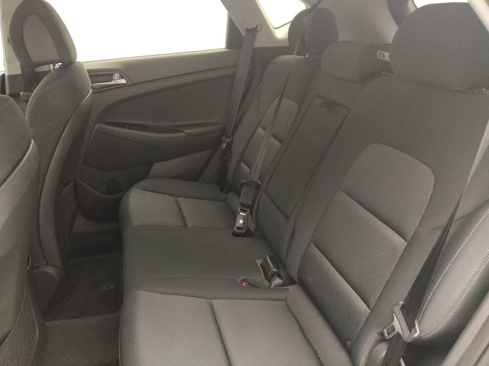 2017 Hyundai Tucson in Orlando, FL 32808 - 18085989 18