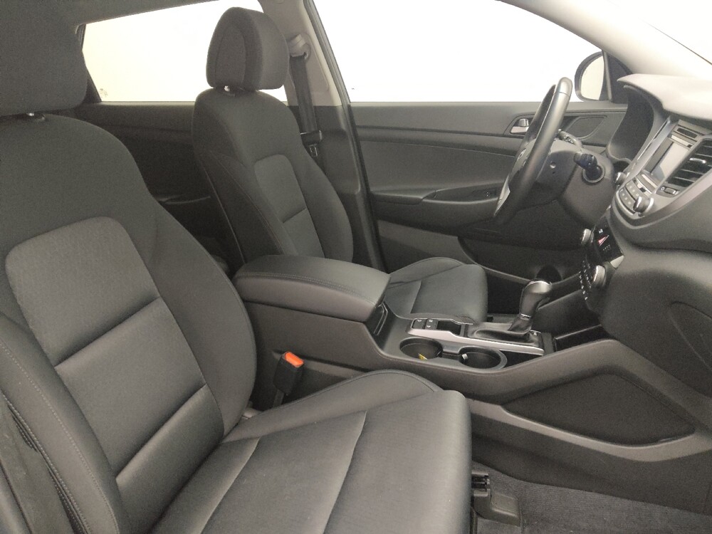 2017 Hyundai Tucson in Orlando, FL 32808 - 18085989 21