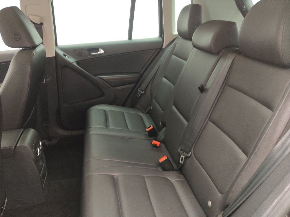 2016 Volkswagen Tiguan in Pensacola, FL 32505 - 18085997 18