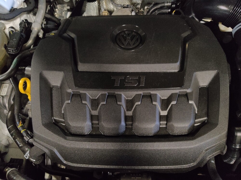 2021 Volkswagen Tiguan in Orlando, FL 32808 - 18085998 30