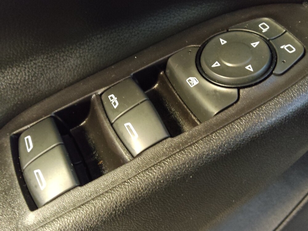 2019 Chevrolet Equinox in Winston-Salem, NC 27103 - 18086000 27