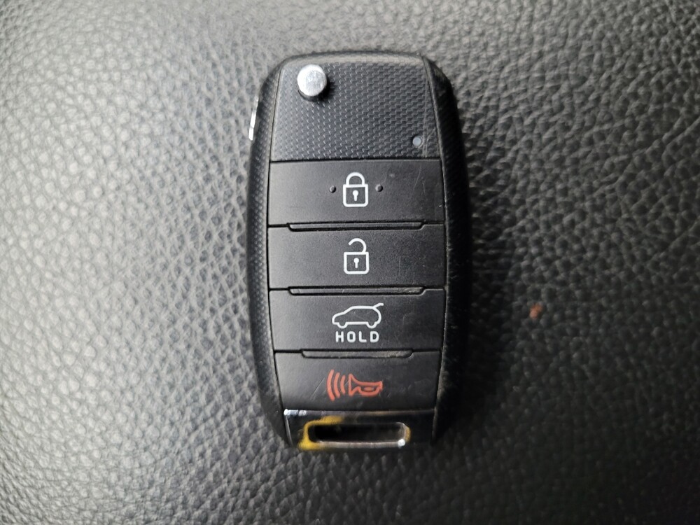 2014 Kia Sorento in Raleigh, NC 27604 - 18086002 32