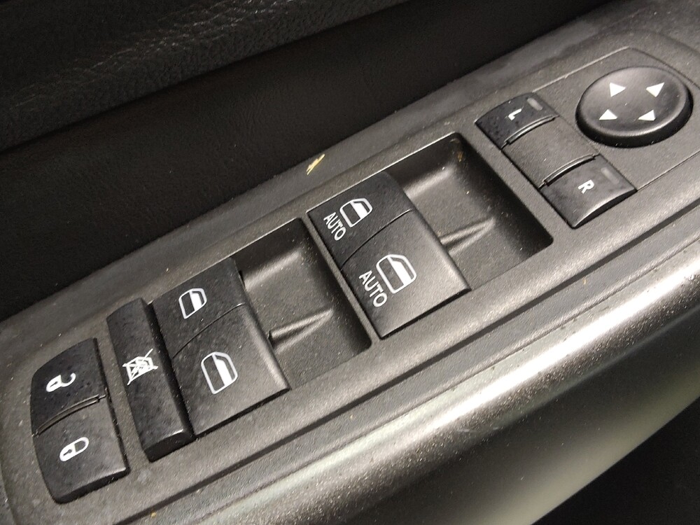 2022 Jeep Cherokee in Greensboro, NC 27407 - 18086007 27