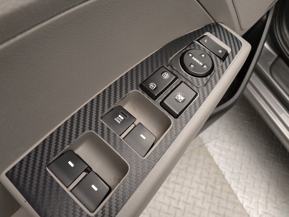 2020 Hyundai Elantra in Denver, CO 80012 - 18086011 27