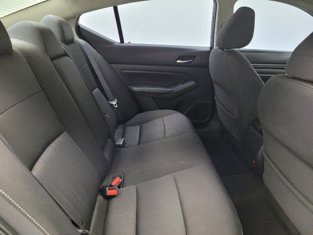 2020 Nissan Altima in Madison, TN 37115 - 18086018 19