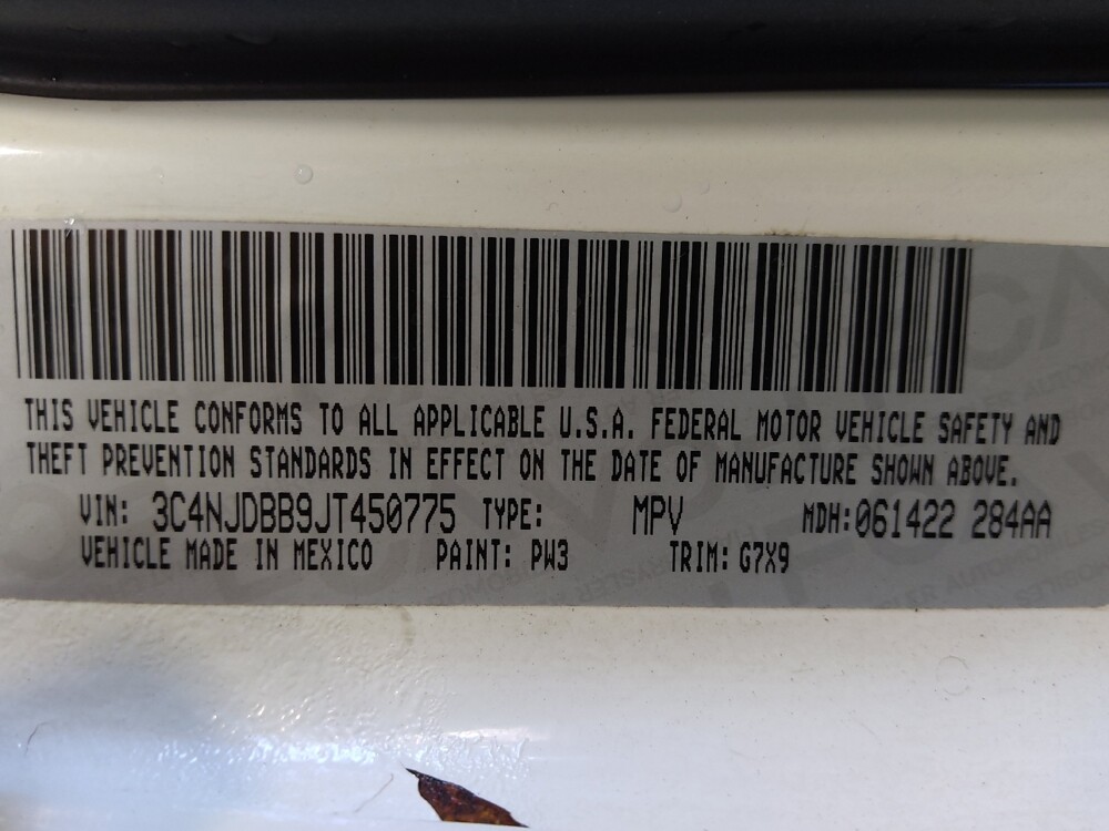 2018 Jeep Compass in Houston, TX 77060 - 18086023 33