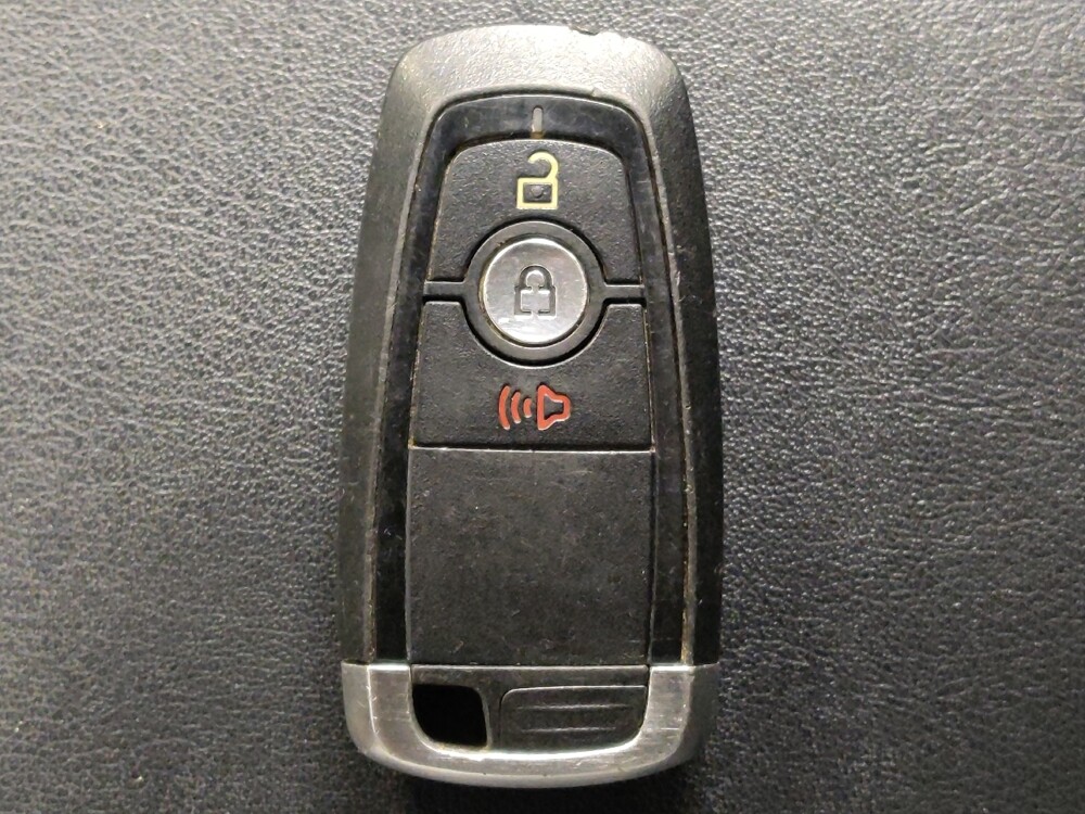 2017 Ford Edge in Live Oak, TX 78233 - 18086031 32