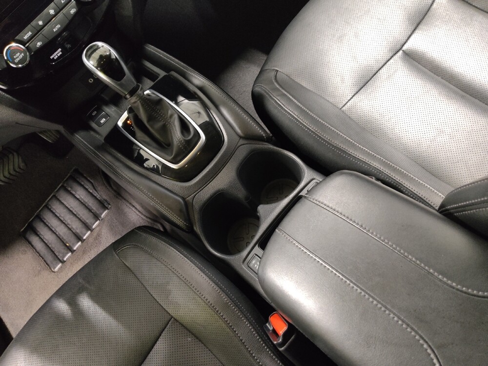 2020 Nissan Rogue in Columbus, OH 43228 - 18086036 26