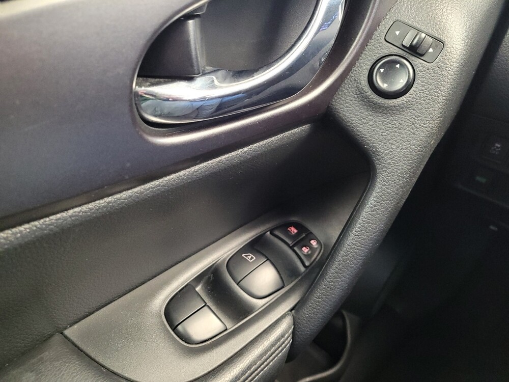 2016 Nissan Rogue in Miamisburg, OH 45342 - 18086037 27