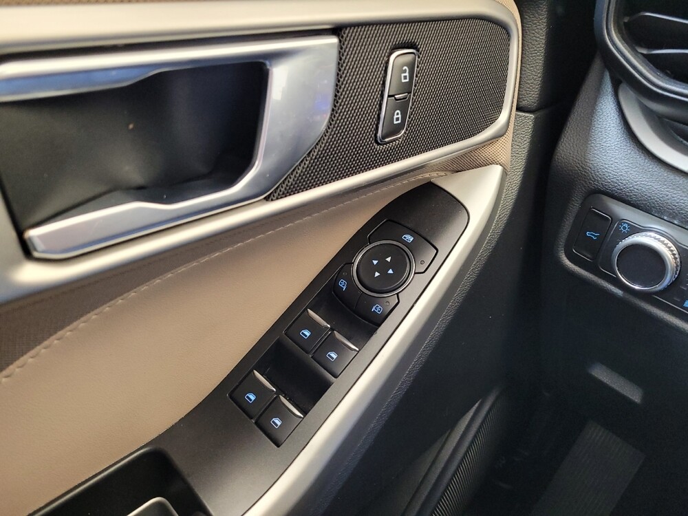 2020 Ford Explorer in Columbus, OH 43231 - 18086038 27