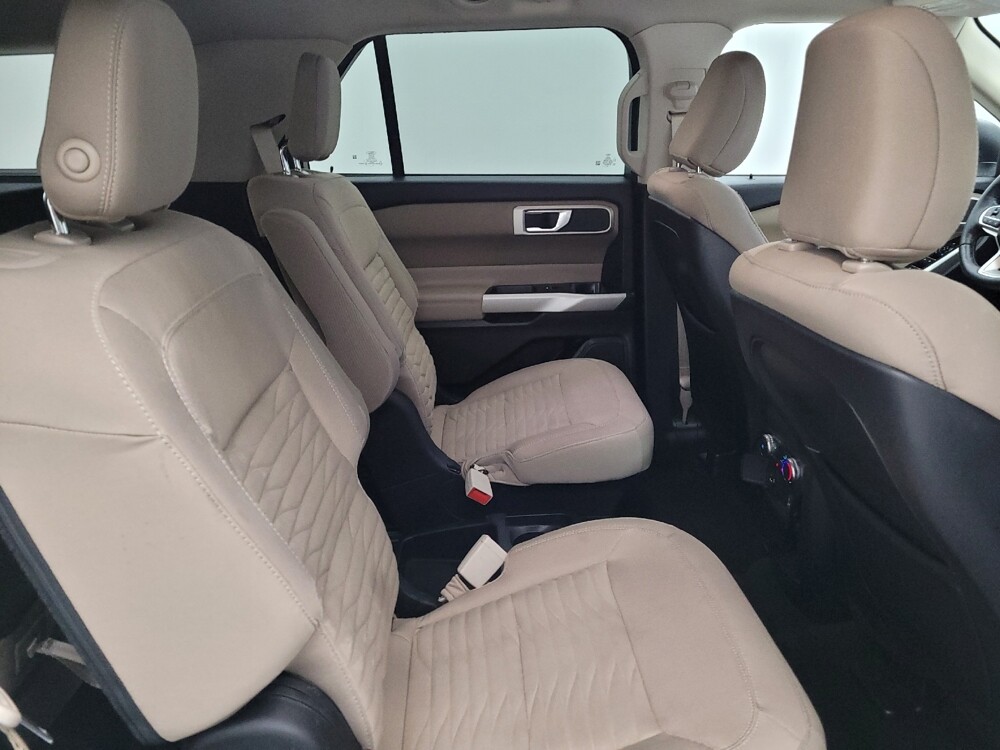 2020 Ford Explorer in Columbus, OH 43231 - 18086038 19