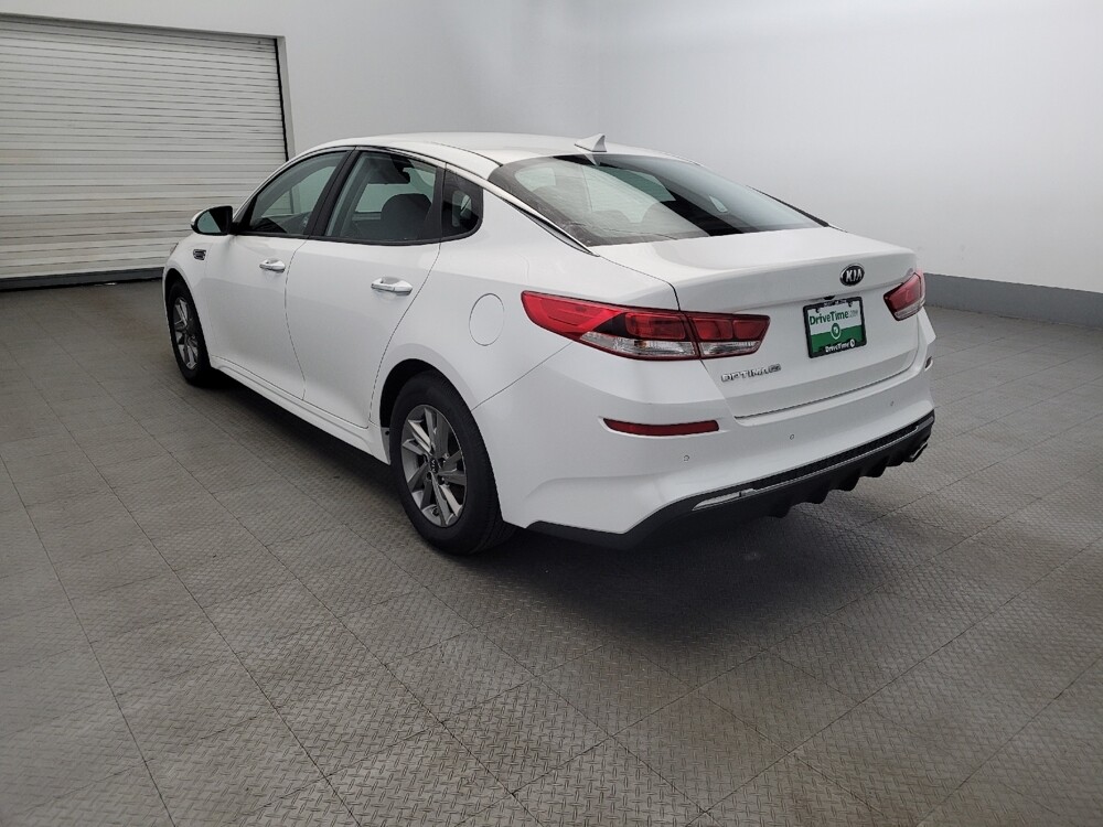 2019 Kia Optima in Chesapeake, VA 23320 - 18086045 5