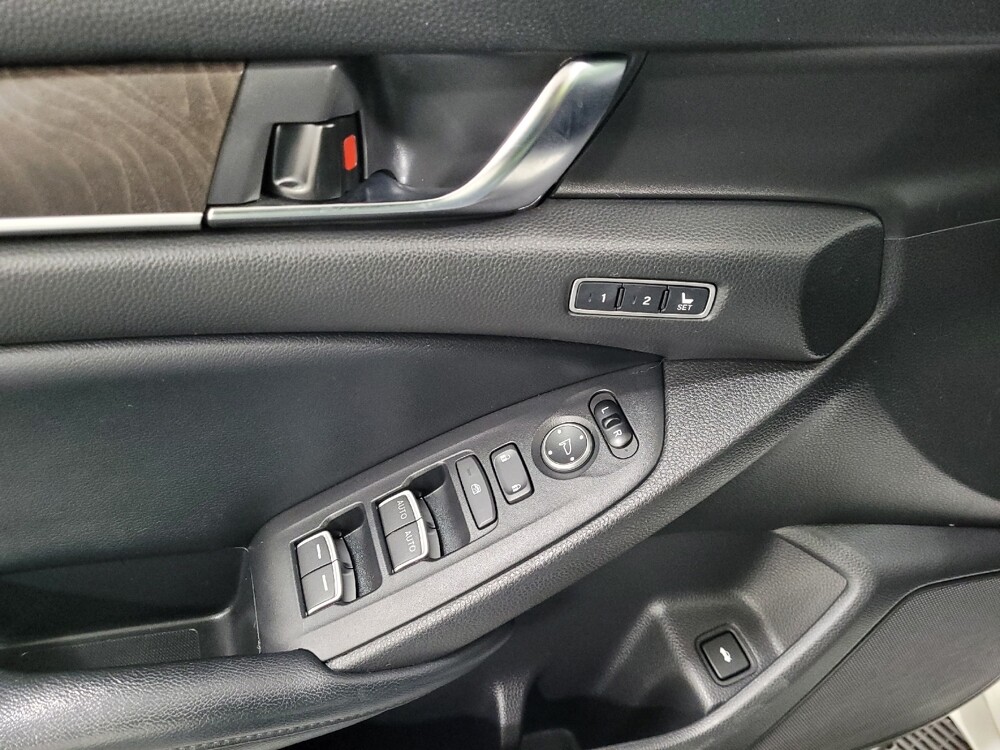 2018 Honda Accord in Pittsburgh, PA 15237 - 18086047 27