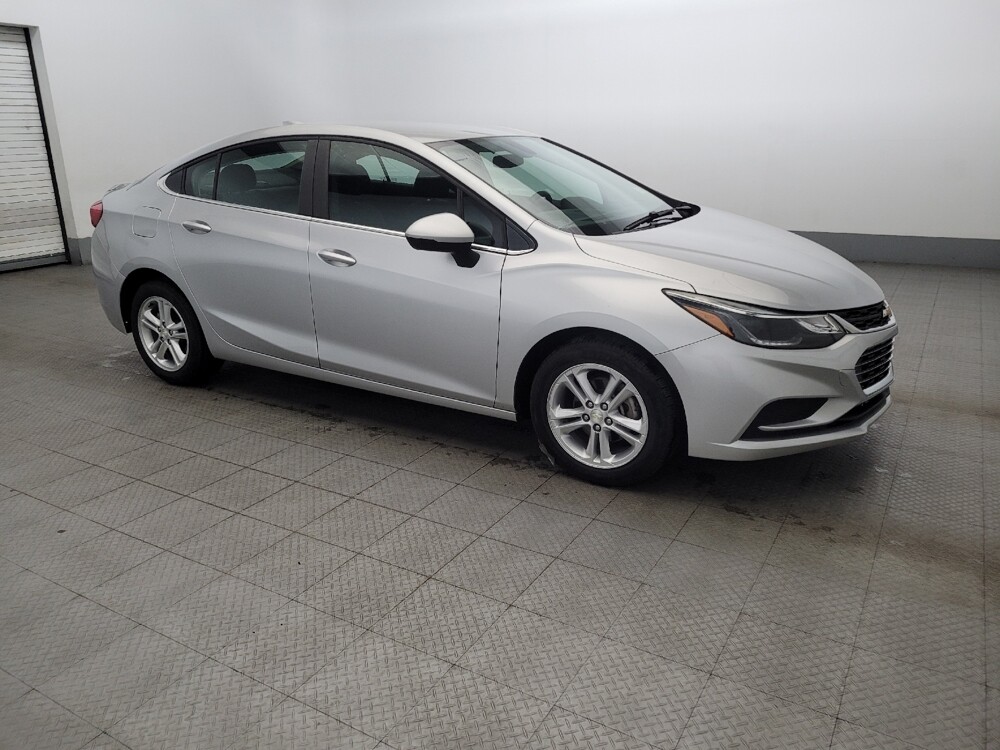 2018 Chevrolet Cruze in Chesapeake, VA 23320 - 18086060 11
