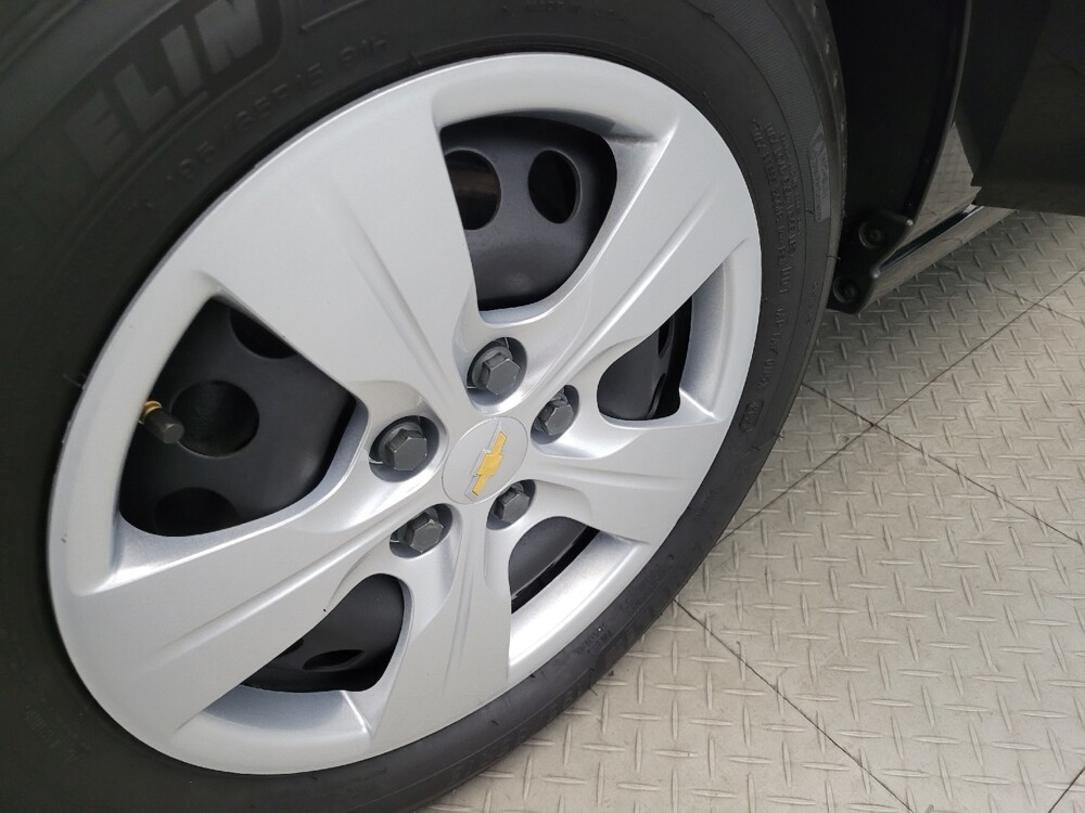 2016 Chevrolet Cruze in New Castle, DE 19720 - 18086061 31