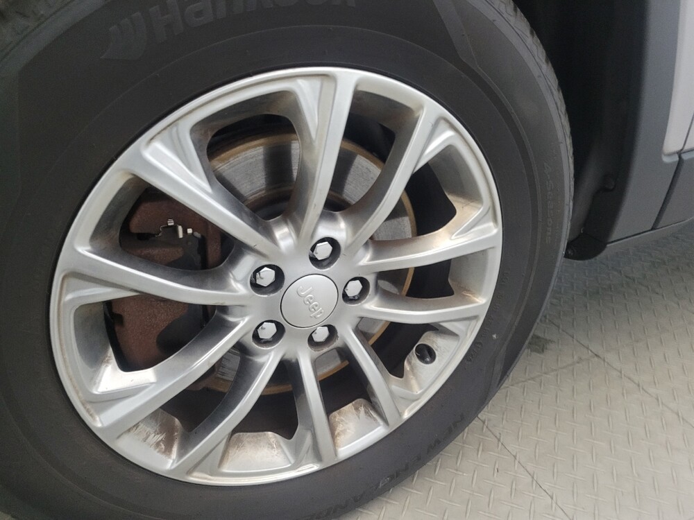 2019 Jeep Cherokee in Richmond, VA 23235 - 18086063 31