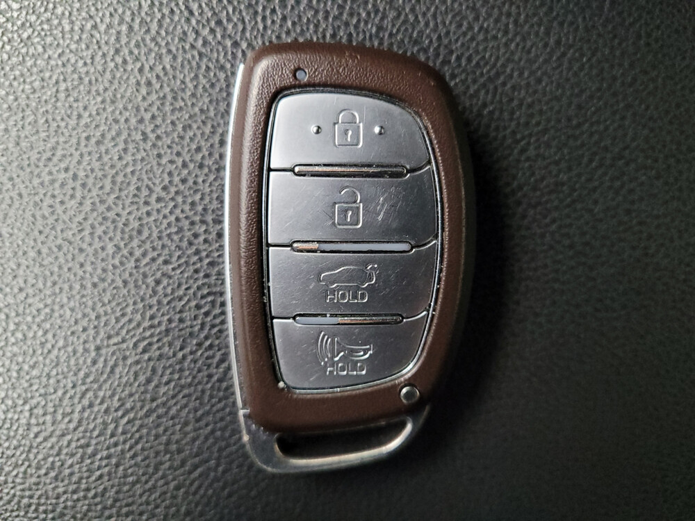 2019 Hyundai Elantra in Independence, MO 64055 - 18086064 32