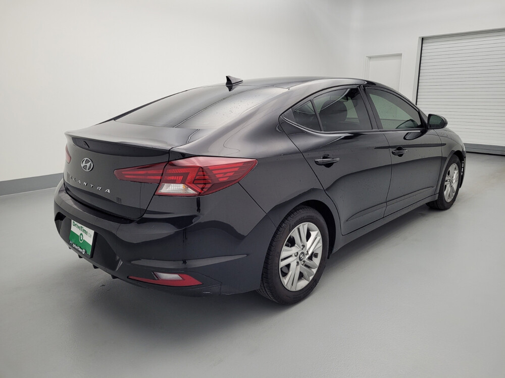 2019 Hyundai Elantra in Independence, MO 64055 - 18086064 9