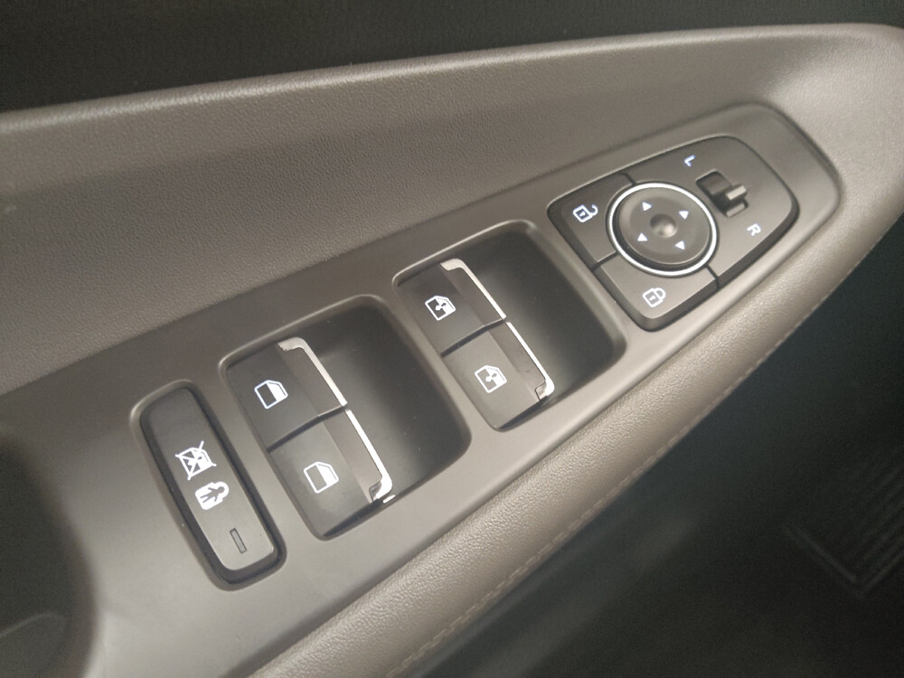 2020 Hyundai Santa Fe in Topeka, KS 66611 - 18086065 27