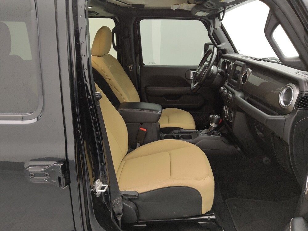 2021 Jeep Wrangler in Springfield, MO 65807 - 18086067 21