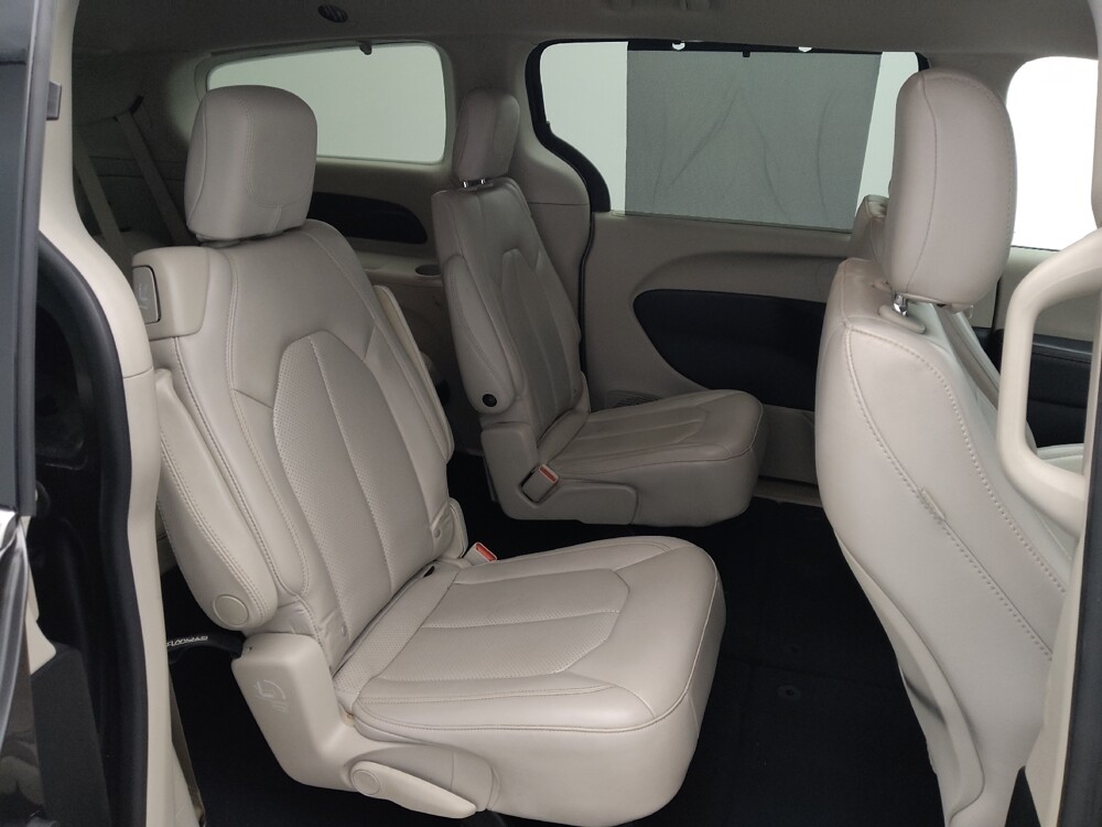 2021 Chrysler Voyager in Topeka, KS 66611 - 18086068 19